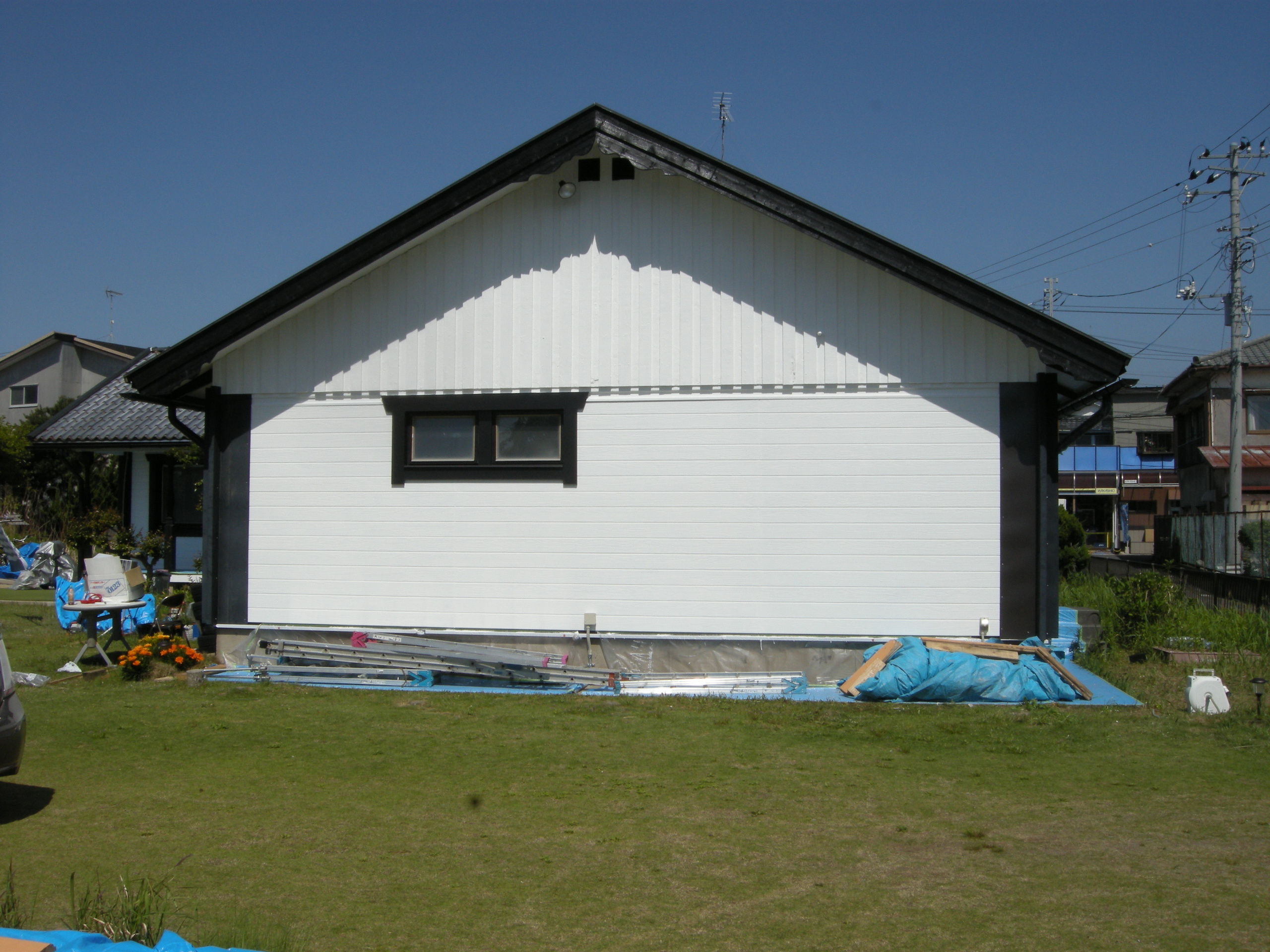 ガイナ　塗装　外壁